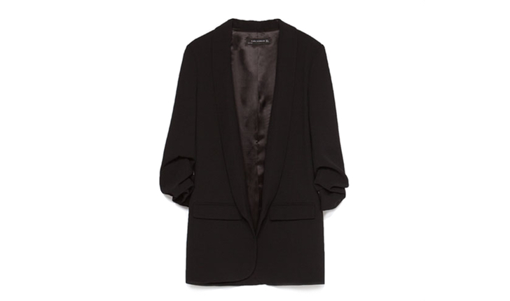 En rak blazer passar till allt. Denna från Zara, ca 800 kr. En rak blazer passar till allt. Denna från Zara, ca 800 kr.